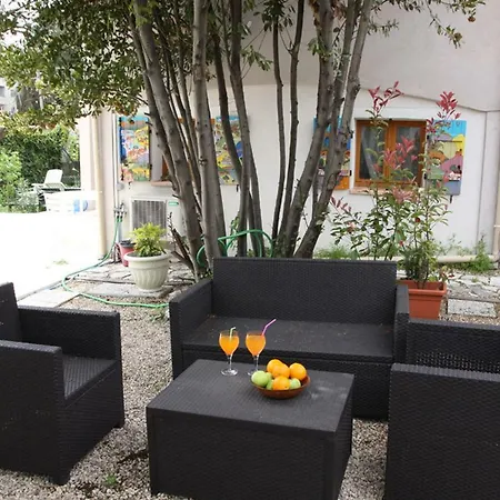 Provencale Appartement *